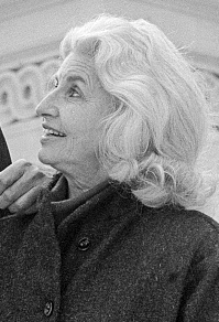 Elizabeth Moynihan