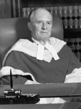 Douglas Abbott
